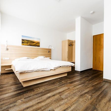 Hotel Zur Post Heilbronn Bagian luar foto