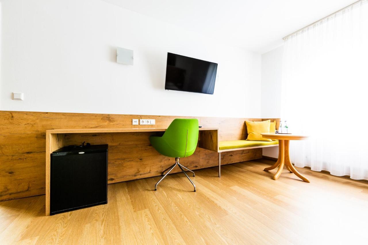 Hotel Zur Post Heilbronn Bagian luar foto