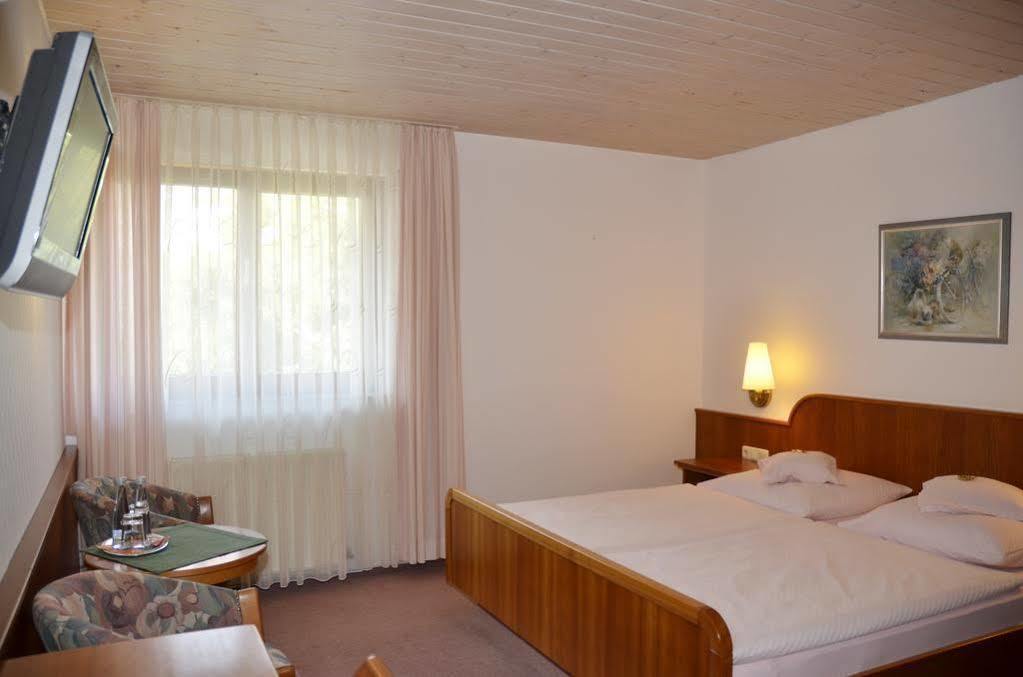Hotel Zur Post Heilbronn Bagian luar foto